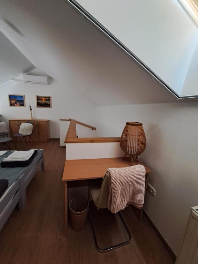Rozsa Apartman كيستاي المظهر الخارجي الصورة
